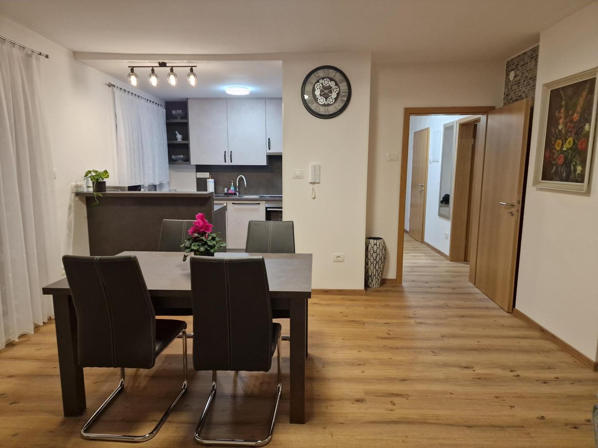 Vila Lastovka Ljubljana Eksteriør billede